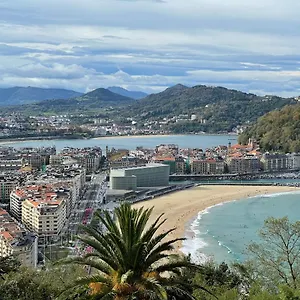 Usandizaga Apartment, Second Line Beach, Free Parking , San Sebastian Spanje