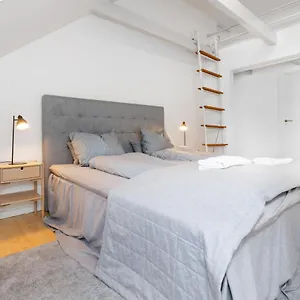 https://apt-200-meter-til-magasin-plads-til-4-personer.aarhushotels.net