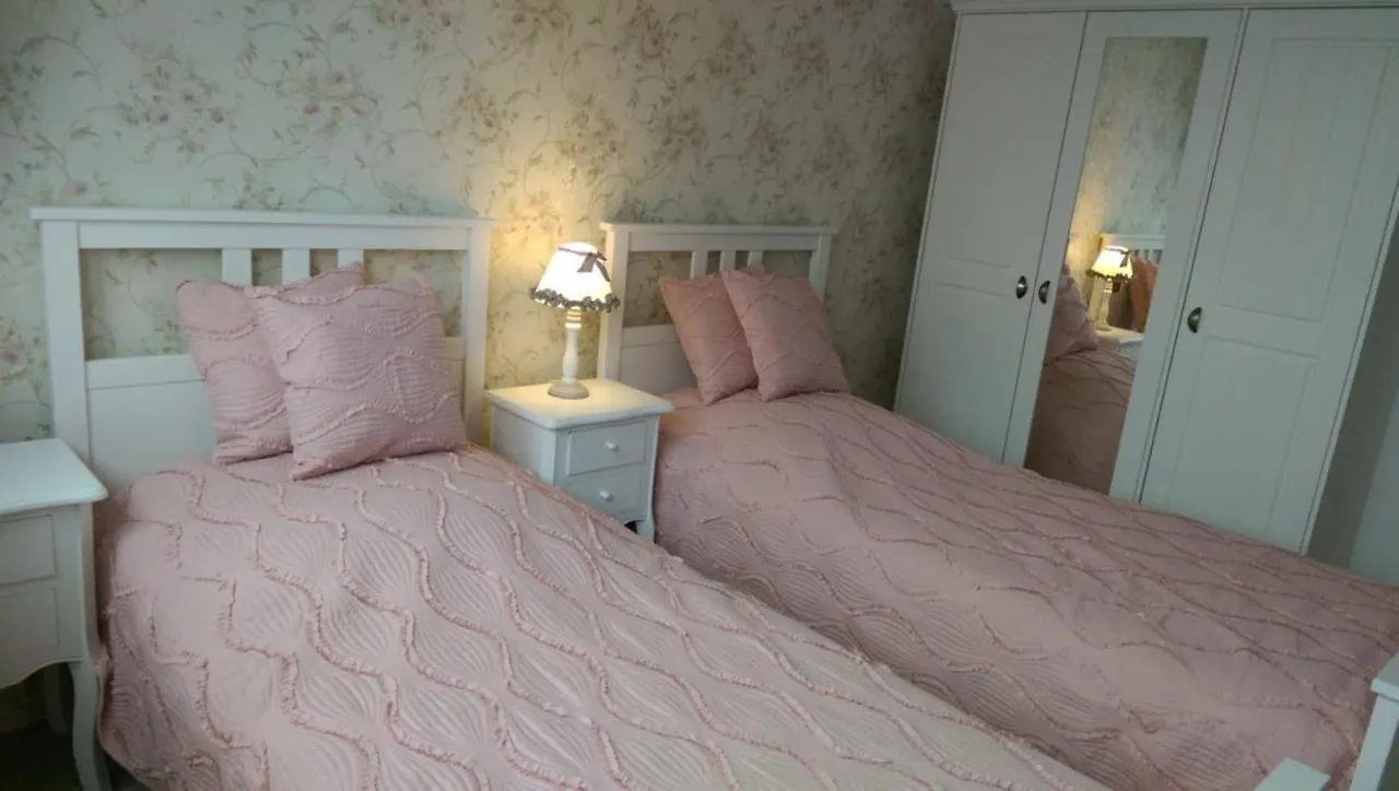Romantic Style Apartment Berlin Alexanderplatz