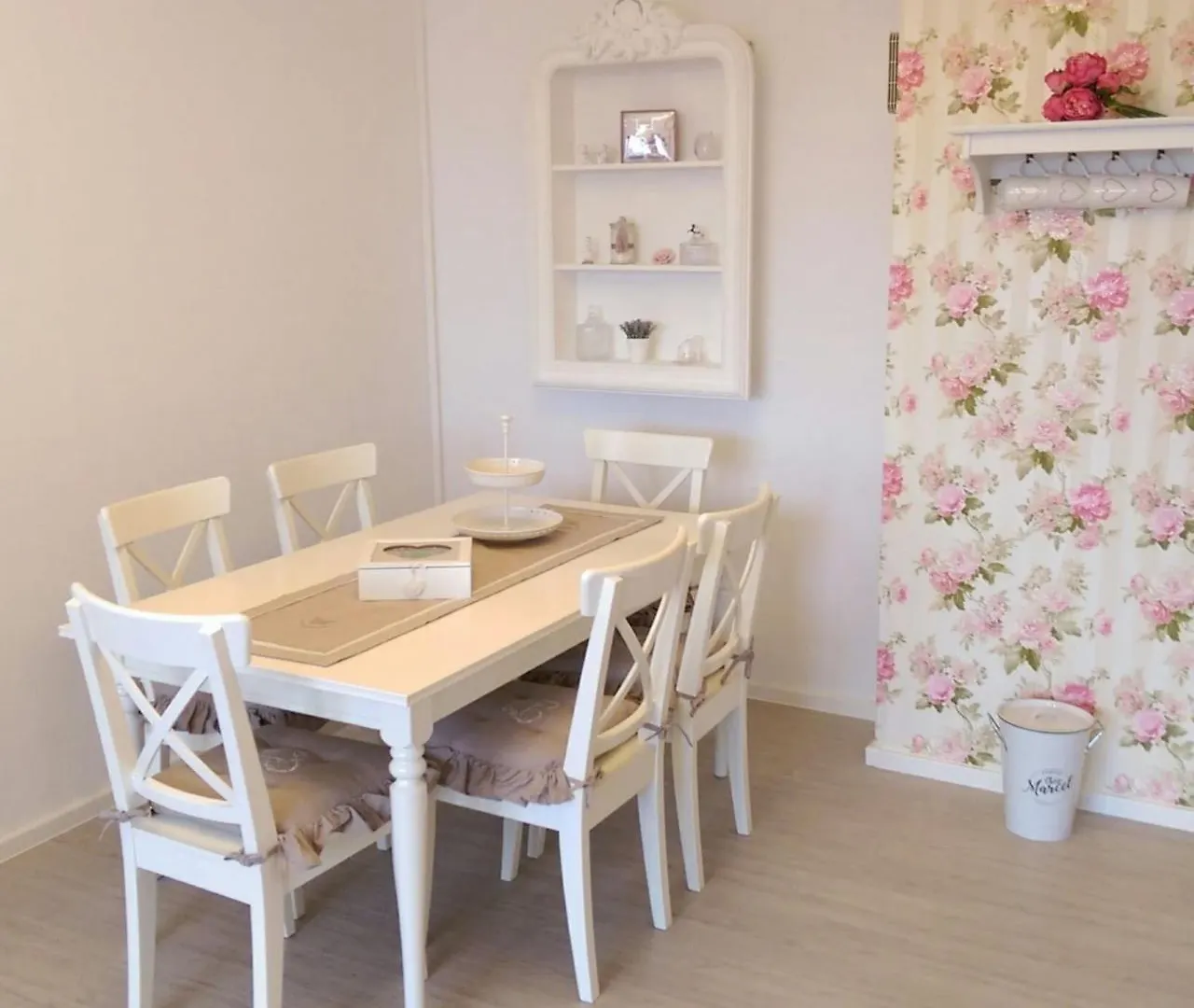 Romantic Style Apartment Berlin Alexanderplatz