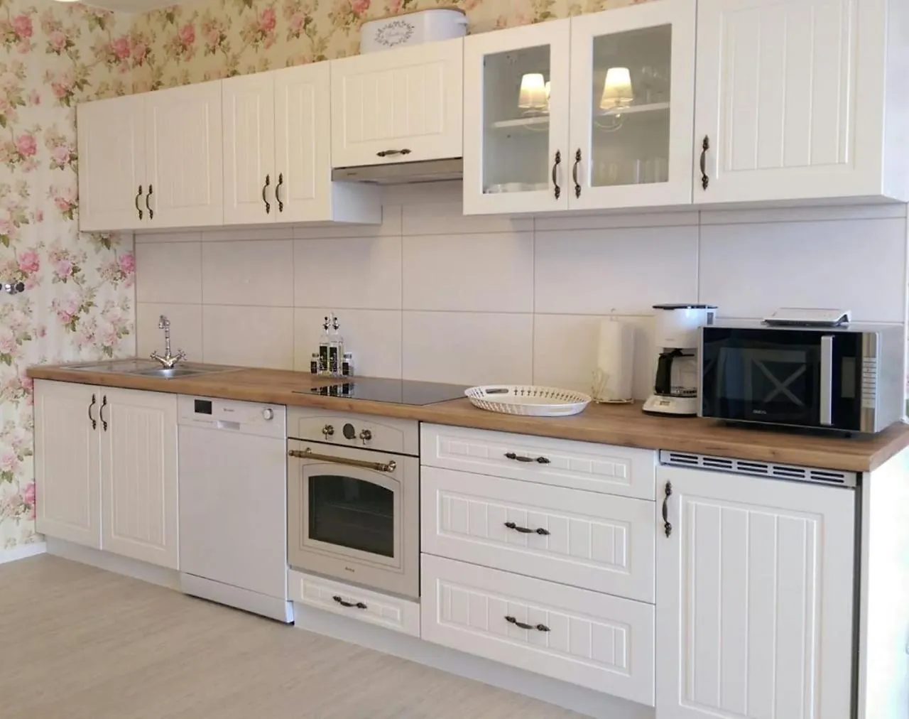 Romantic Style Apartment Berlin Alexanderplatz